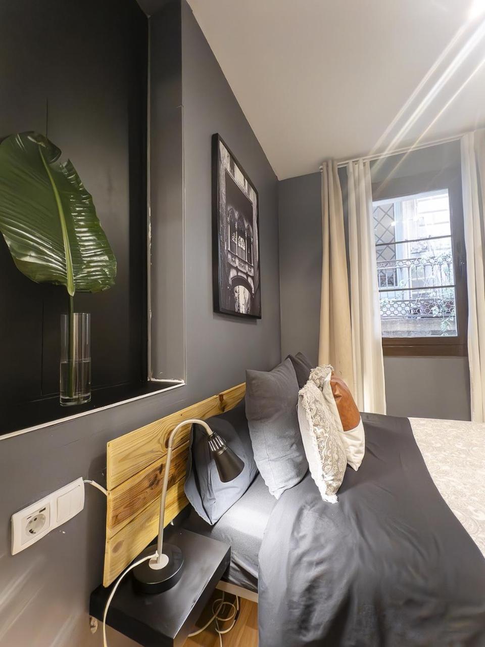 Apartment Cusy In The Gothic Quarter Of